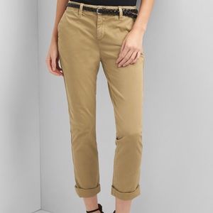 Gap girlfriend chino